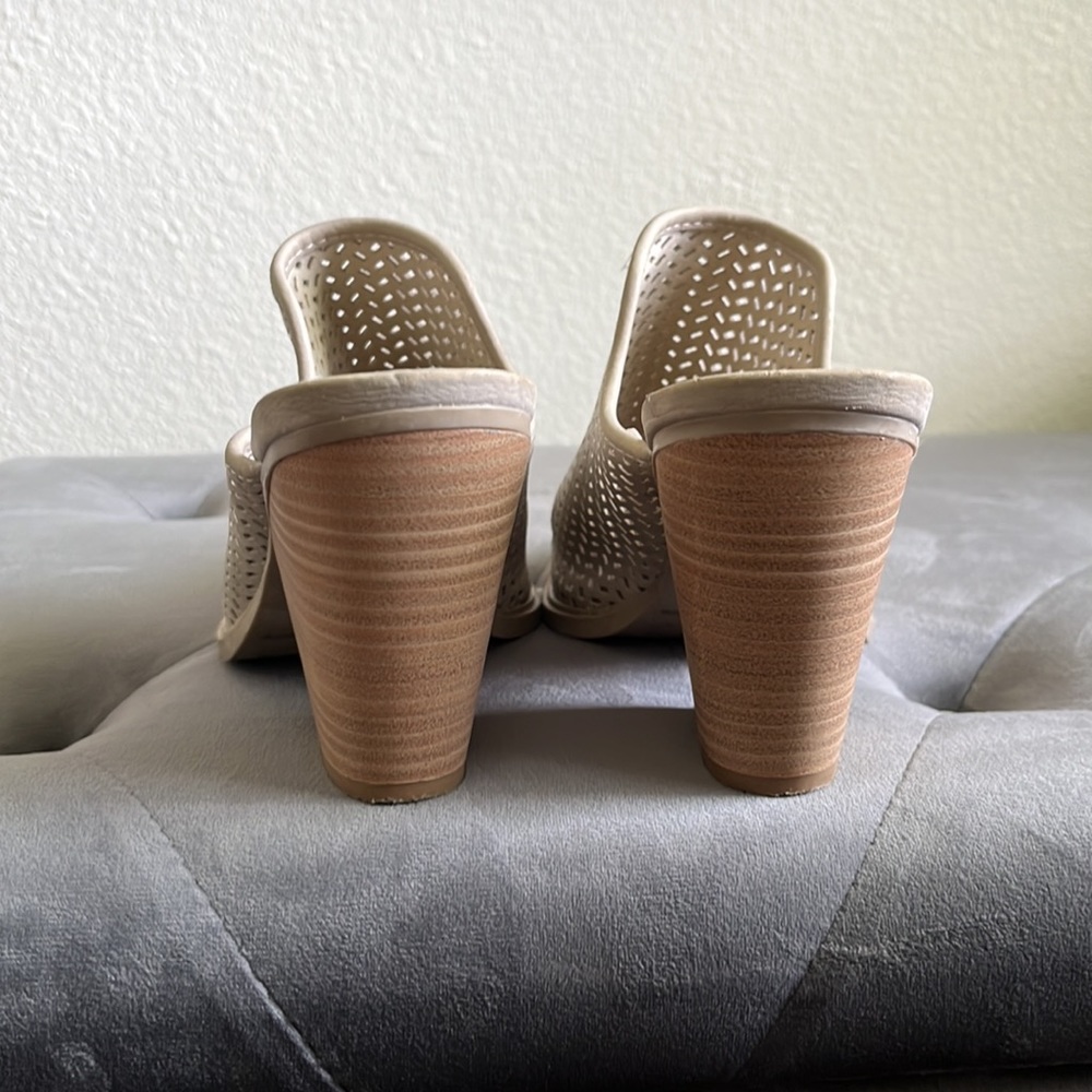 Ankle booties - Picture 3 of 5